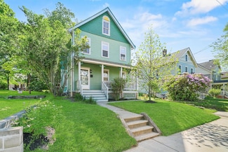 213 Walnut St, Peekskill, NY 10566