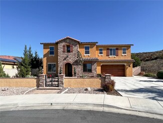 32710 Cougar Pass Ct, Winchester, CA 92596