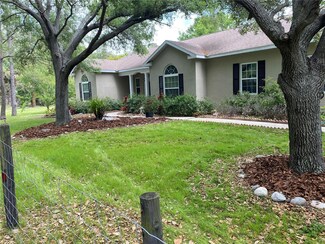 10533 Hazel St, Largo, FL 33778