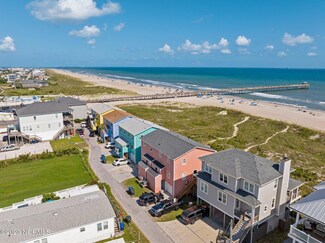 404 Glenn St, Atlantic Beach, NC 28512