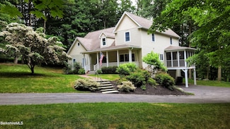257 W Mountain Rd, Lenox, MA 01240