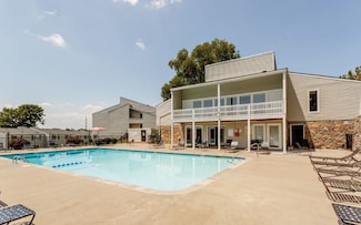 370 Wallace Rd Unit D23, Nashville, TN 37211