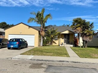 353 E Hemlock St, Oxnard, CA 93033