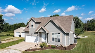61 SW 446th Rd, Clinton, MO 64735