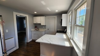 9 Henry Place, Maplewood, NJ 07040