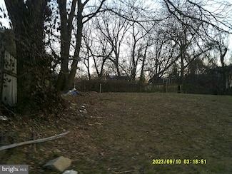 92 E Wister St, Philadelphia, PA 19144