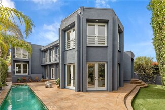 2310 Laurel Ave, Manhattan Beach, CA 90266