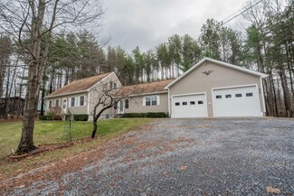 89 Clothier Rd, Corinth, NY 12822