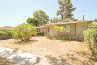1720 W Sharon Rd, Santa Ana, CA 92706