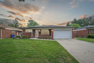 27450 El Capitan Dr, Warren, MI 48092