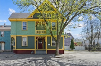 6 Hammond St, Providence, RI 02909