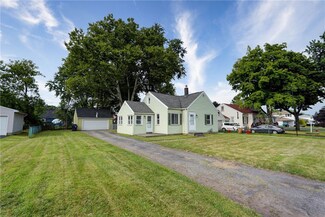 254 Heberle Rd, Rochester, NY 14609
