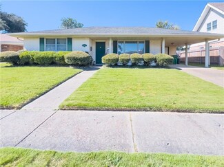 744 Huckleberry Ln, Gretna, LA 70056