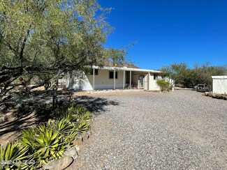 4732 W Mossman Rd, Tucson, AZ 85757