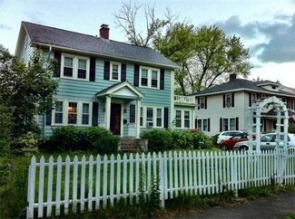 22 Melrose St, Worcester, MA 01605