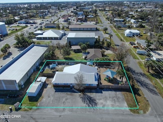 105 W 11th St, Lynn Haven, FL 32444