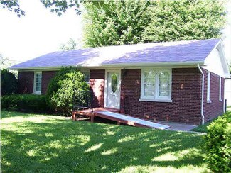 310 N 1st St, Chandler, IN 47610