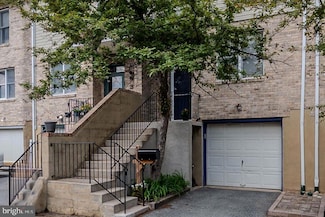 5 Bayard Ct, Wilmington, DE 19805