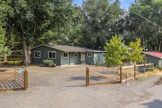 120 NE Spruce Ln, Prineville, OR 97754