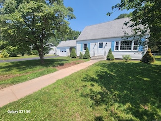15 Elsie Dr, Manchester, CT 06042