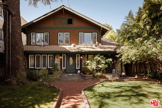 2111 N Beachwood Dr, Los Angeles, CA 90068