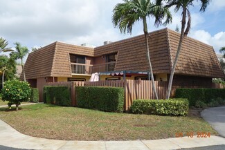 7 Atrium Cir Unit B, Lake Worth, FL 33462