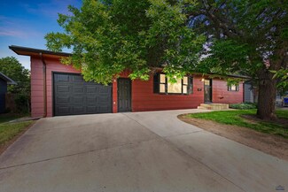 705 Belmont Dr, Rapid City, SD 57702