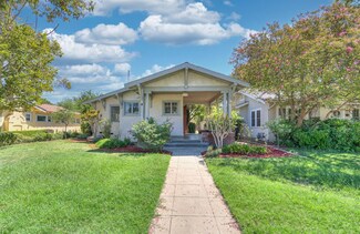 1260 N Adoline Ave, Fresno, CA 93728