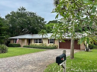 9 Via Lucindia Dr N, Stuart, FL 34996