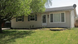 14 Georgetown Dr, Granite City, IL 62040