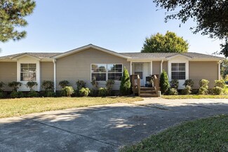 166 Hunter Landing Dr, Smithfield, NC 27577