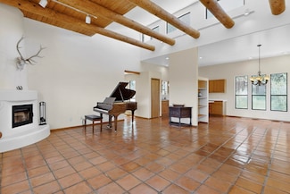 81 Apache Ridge Rd, Santa Fe, NM 87505