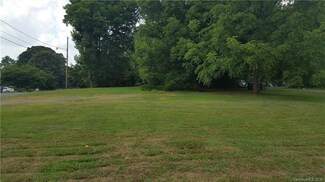 5042 S Tryon St, Charlotte, NC 28217