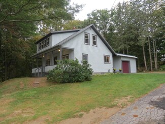 17 Stockford Ave S, Wilton, ME 04294