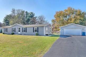 9606 Candlewick Rd W, de Motte, IN 46310