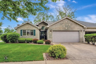 1 Hilgert Ct, Grant Park, IL 60940