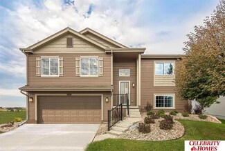 7784 N 87th St, Omaha, NE 68122