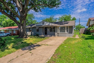2533 Vickie St, Mesquite, TX 75149