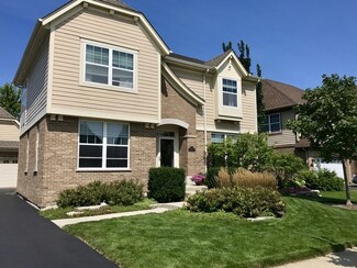 1712 N Woods Way, Vernon Hills, IL 60061