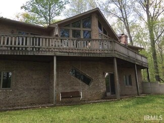 6061 E White Oak Ln, Winslow, IN 47598