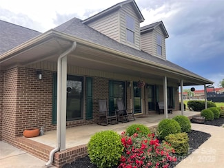 1351 Hardin Rd, Dallas, NC 28034