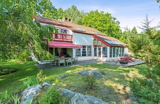 32 Newport Bridge Rd, Warwick, NY 10990