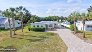 2415 Tamarind Dr, Fort Pierce, FL 34949