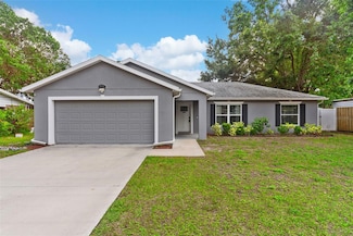 122 Seville Rd, Auburndale, FL 33823