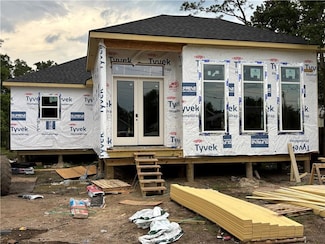 2335 Orleans St, Mandeville, LA 70448