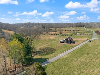999 Country Lake Dr, Somerset, KY 42503