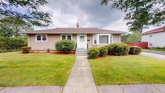 30 Tupelo Rd, Worcester, MA 01606