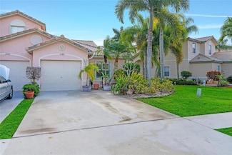 10589 Pelican Dr, Wellington, FL 33414