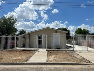 1716 S Bartlett Ave, Laredo, TX 78046