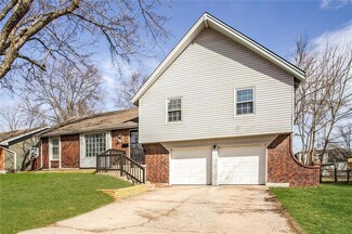 7604 E 127th Place, Grandview, MO 64030